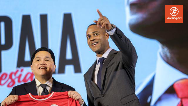 Menilik Kembali Meriahnya Momen Perkenalan Patrick Kluivert sebagai Pelatih Timnas Indonesia, Akankah PSSI Mengulanginya?