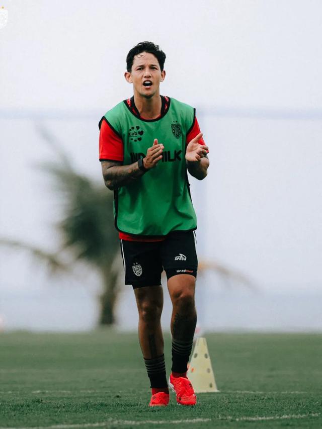 Dokter Persis Solo Terpukau dengan Disiplin Tinggi Irfan Bachdim dan Beto Goncalves dalam Menjaga Kebugaran