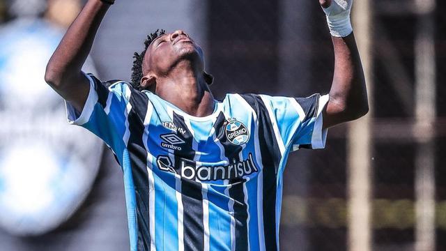 Liverpool Ungguli Real Madrid dalam Perburuan Gabriel Mec, Bintang Muda Brasil yang Disebut Pewaris Vinicius Junior