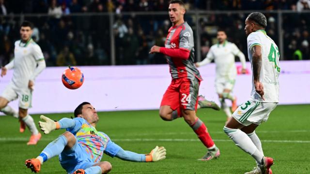 Emil Audero Mulyadi Sambut 2026 dengan Ambisi Naik Level