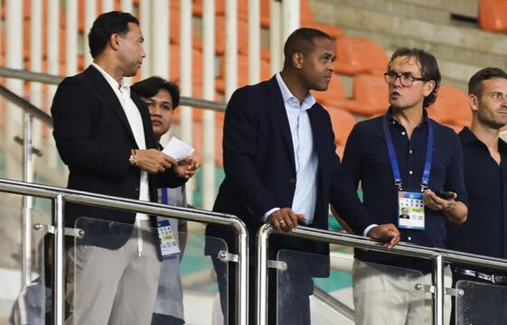 Sjoerd Woudenberg Resmi Menjabat Pelatih Kiper AZ Alkmaar Usai Berpisah dengan Timnas Indonesia