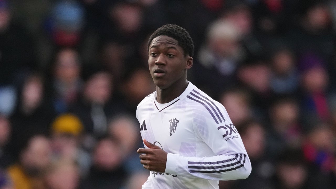 Carrick Resmi Tangani Mainoo, Transfer ke Italia Jadi Mimpi Napoli