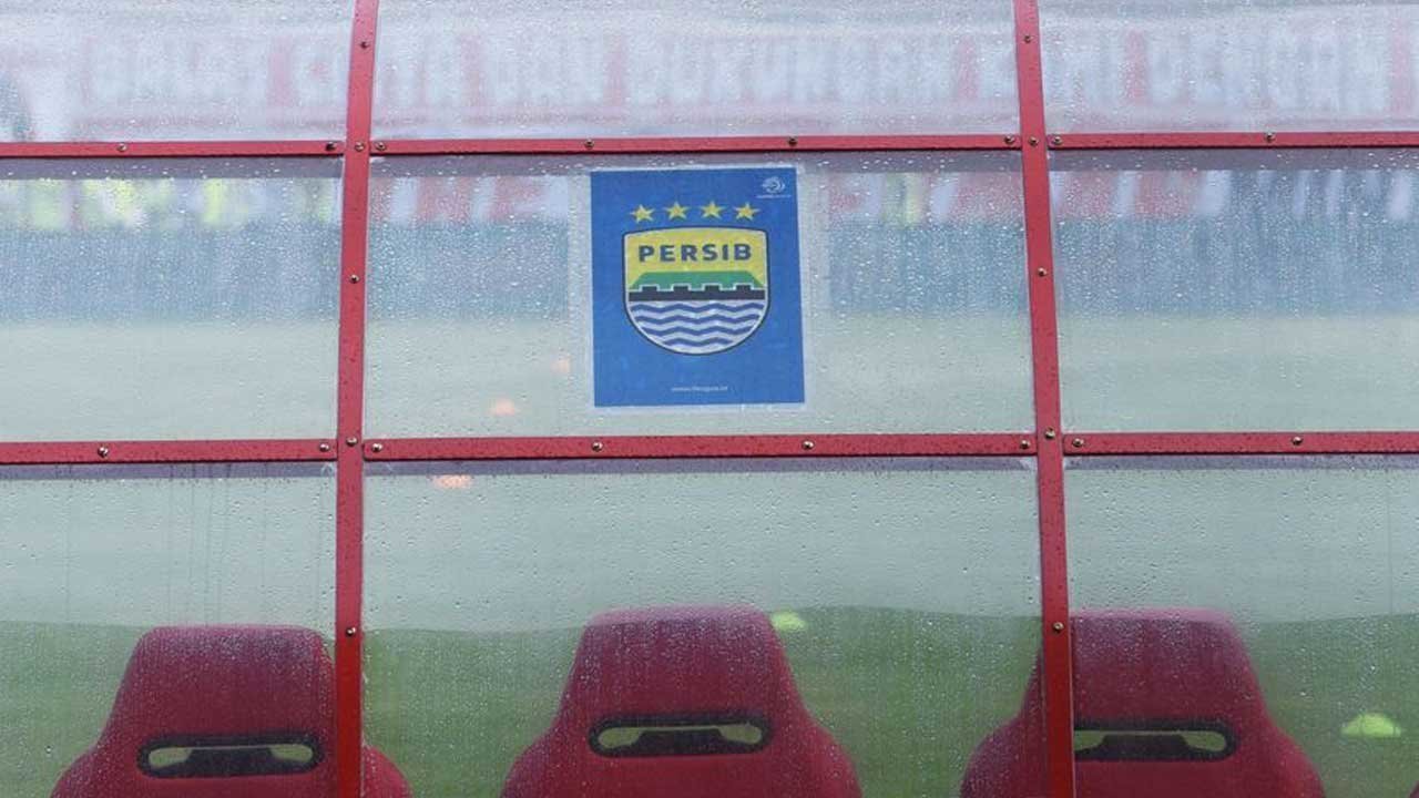 Evaluasi Performa Tim Jadwal, Jam Kick-off, dan Siaran Persis  Persib: Laga Seru Pekan ke-19 BRI Super League 2025/2026