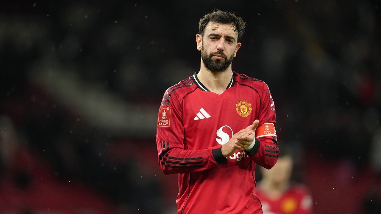 Bruno Fernandes Diajak Diskusi oleh Manchester United untuk Pertahankan Posisi Kapten