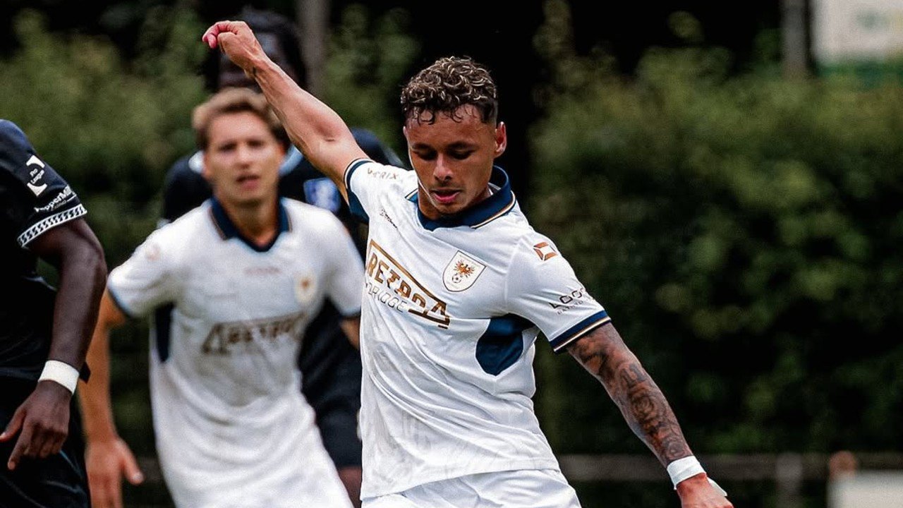 Calvin Verdonk dan Dean James: Peluang Lolos ke Babak Knock Out Liga Europa