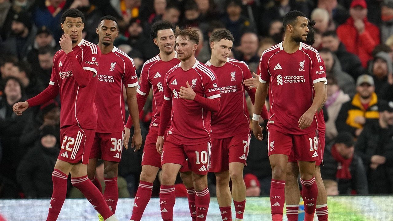 Enam Hikmah Usai Pertandingan Liverpool vs Barnsley: Aksi Szoboszlai