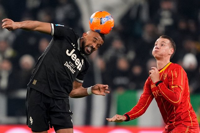 Juventus Gagal Menang atas Lecce, Penalti Panenka Jonathan David Jadi Sorotan