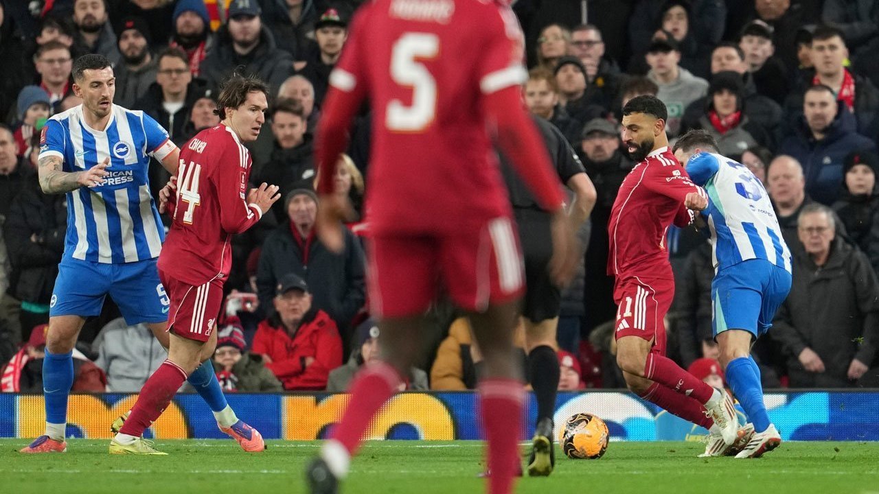 Transformasi Liverpool di Piala FA 2025/2026: The Reds Seriusi Pertandingan Tanpa Cadangan!