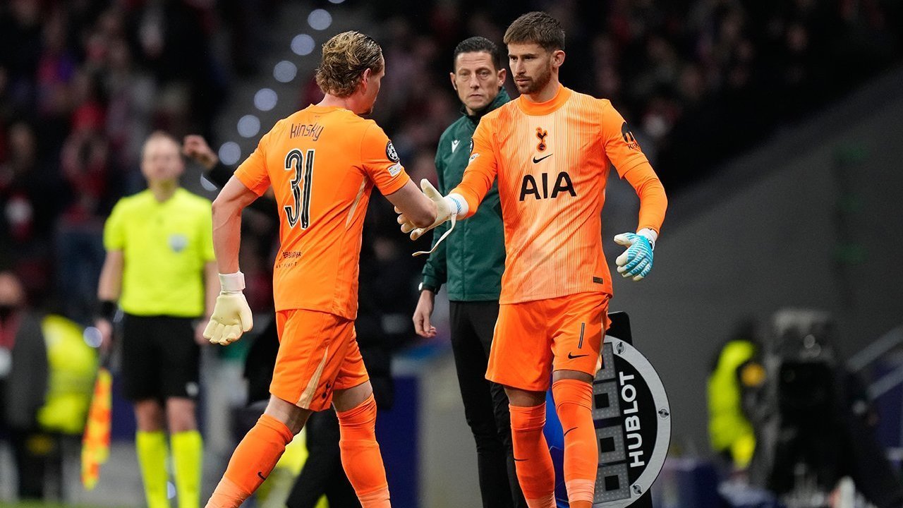Kiper Tottenham Menangis Setelah Kebobolan Tiga Gol dalam 15 Menit di Madrid