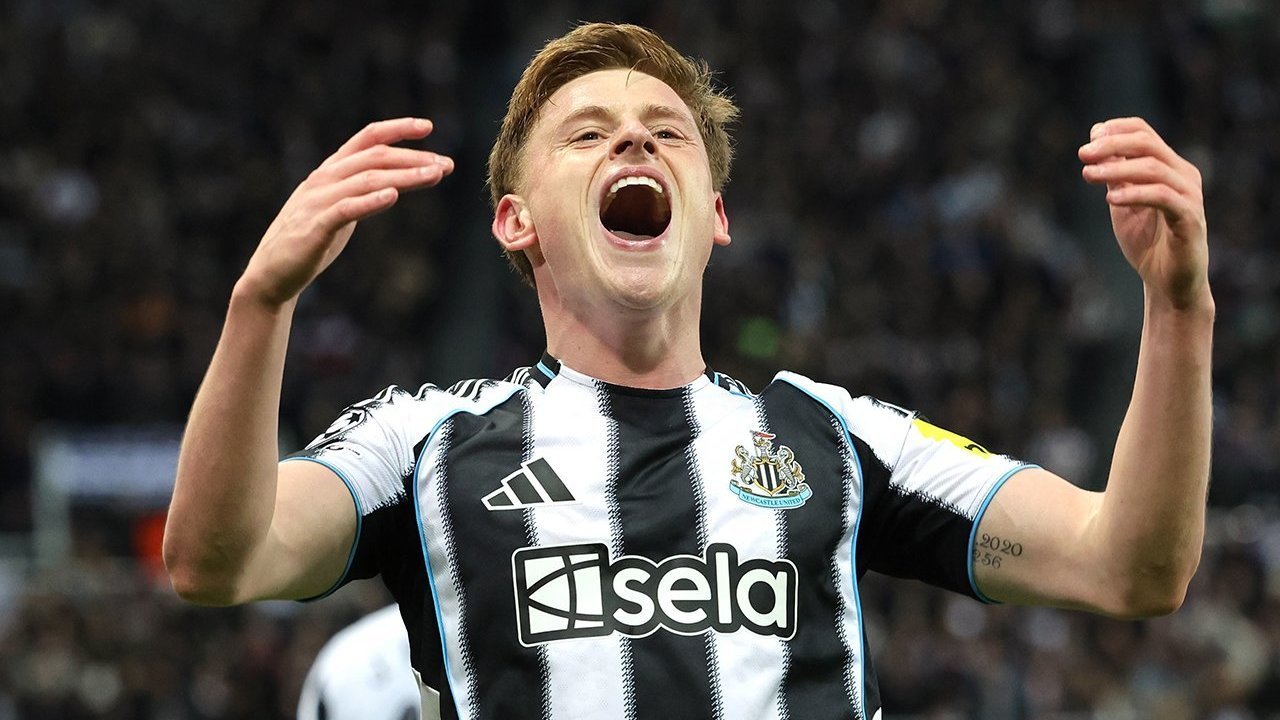 Sorotan Kualitas Permainan Man of the Match Newcastle  Barcelona: Harvey Barnes