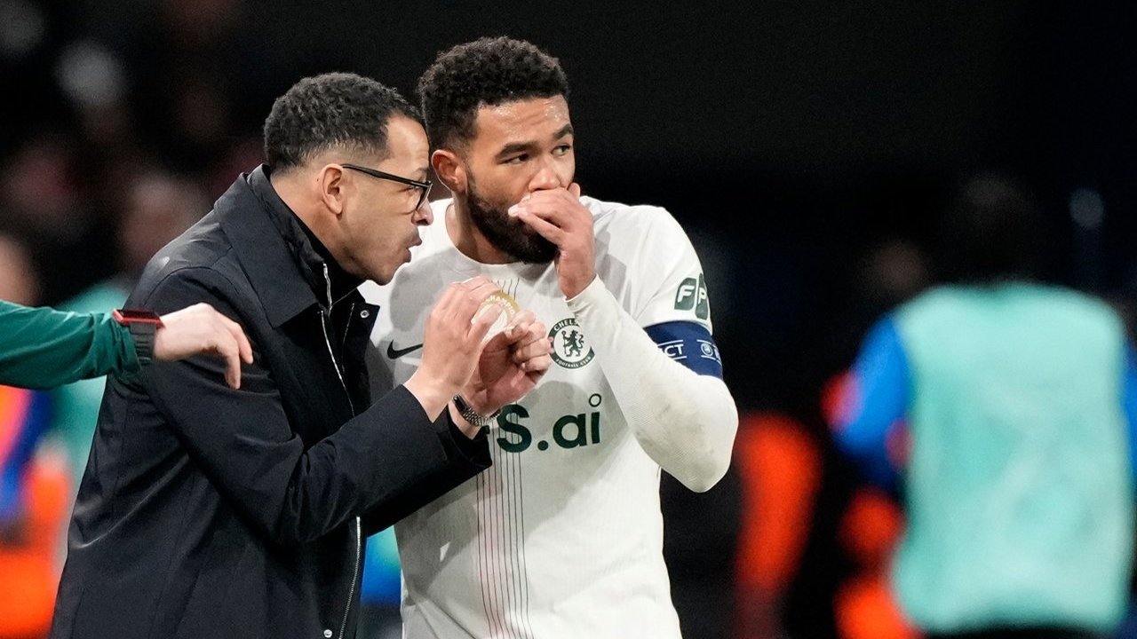 Sorotan Kualitas Permainan Kabar Tim Chelsea  PSG: Kapten Tumbang, Estevao Willian Siap Beri Kejutan?